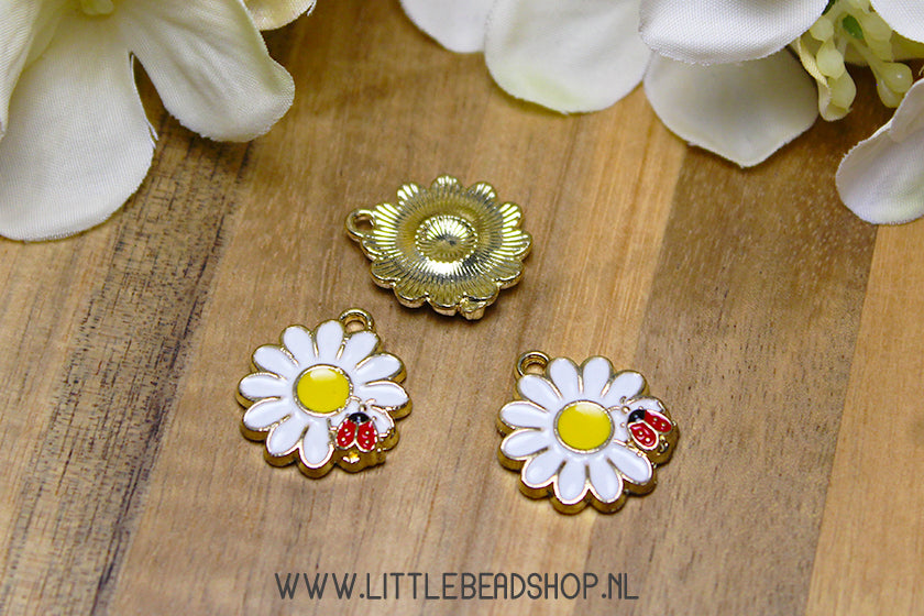 Enamel Charms Flower with Ladybug, per piece