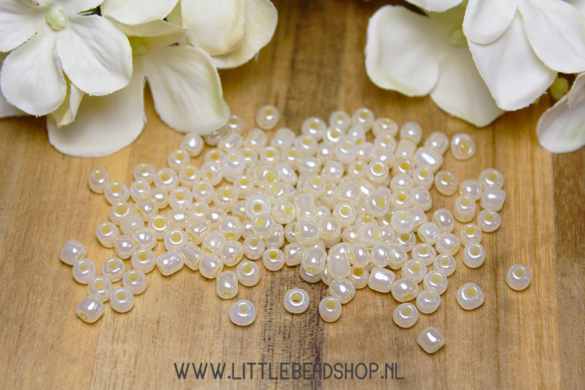 Rocailles Parel Champagne Geel 4mm, 27 gram
