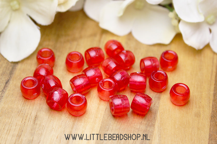 Red acrylic beads, +/- 20 pieces