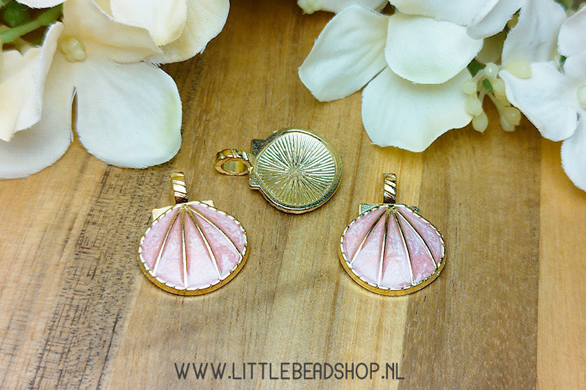 Enamel Charms Shell Light Pink, per piece