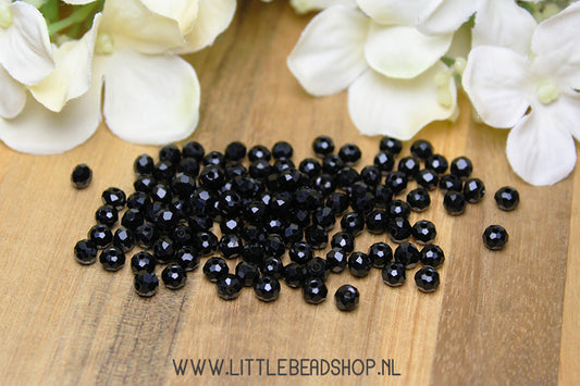 Facet kralen 4mm Basic Black, +/- 110 stuks
