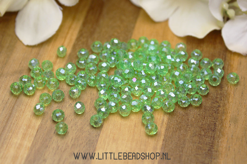 Facet kralen 4mm Licht Groen Shine, +/- 110 stuks