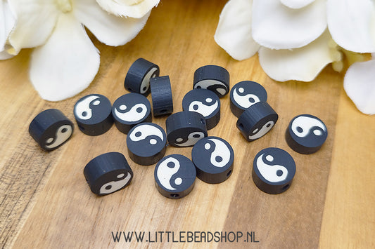 Polymer Beads Yin Yang Black-White, +/- 15 pieces