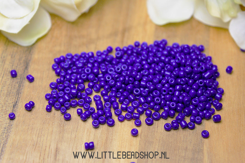 Seed beads Cornflower Blue 2mm, 15 grams