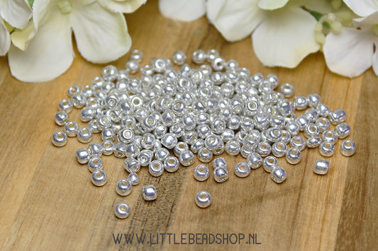 Rocailles Metallic Light Silver 4mm, 27 gram