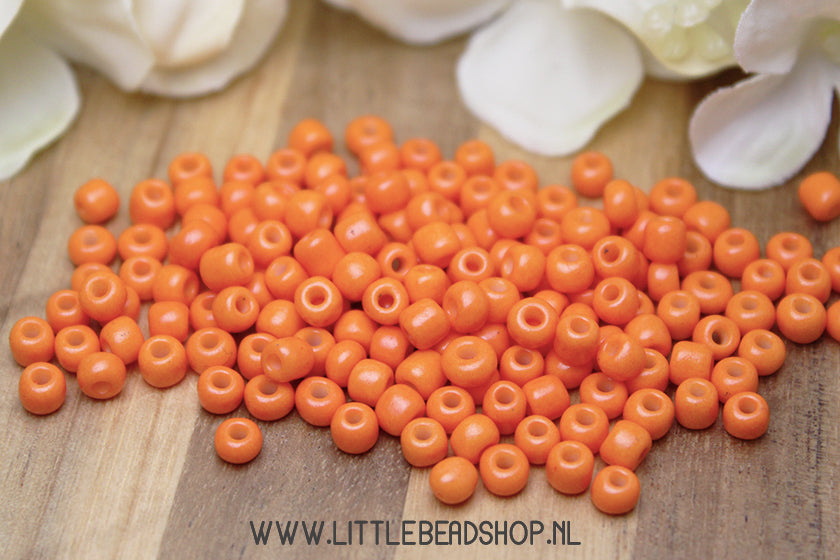 Seed beads Sweet Orange 4mm, 27 grams