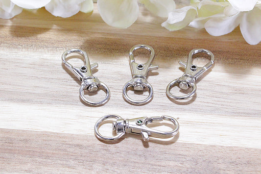 Silver-colored carabiner key rings, per piece