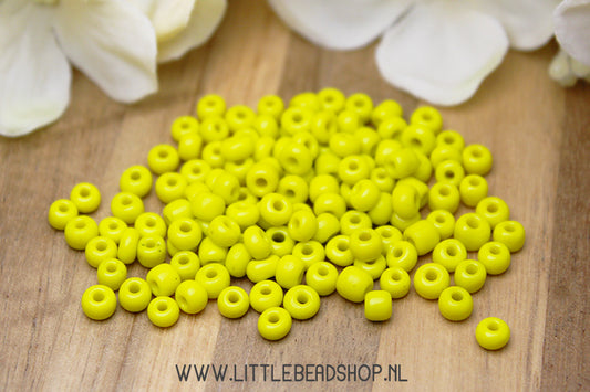 Seed beads Basic Yellow 4mm, 27 grams