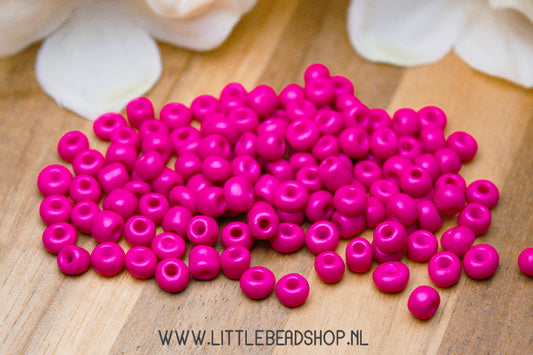 Seed beads Dark Violet Pink 4mm, 27 grams