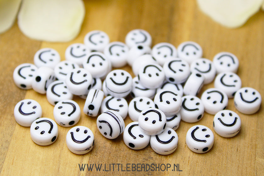 Smiley Kralen Wit/Zwart 7mm, 50 stuks