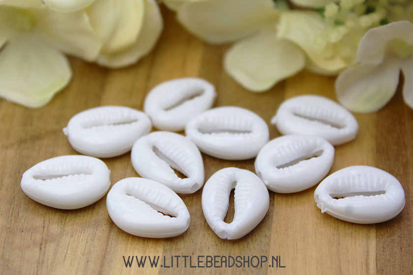 Acryl kralen Cowrie Schelp wit, +/- 15 stuks