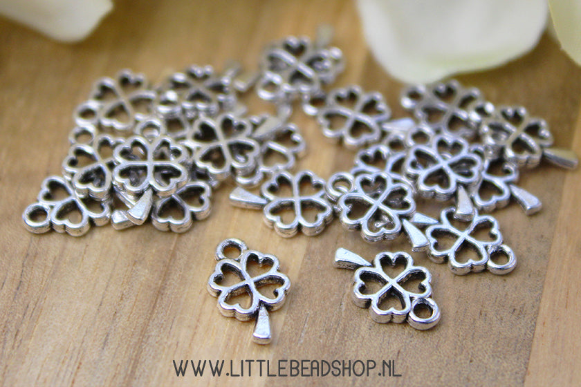Small four-leaf clover charms, per piece