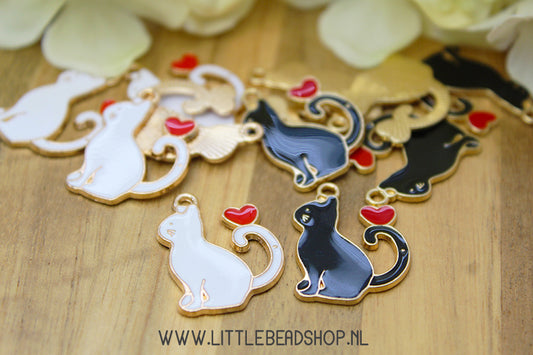 Enamel charms Cat with heart, per piece