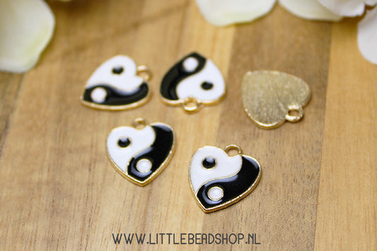 Enamel Charms Yin Yang heart, per piece