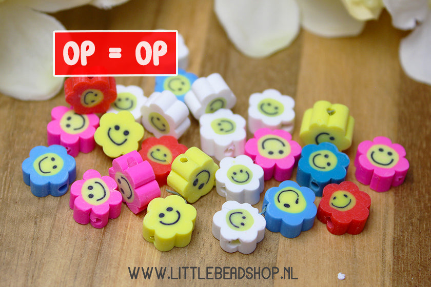 Polymeer Kralen Bloemetje met Smiley, 30 stuks