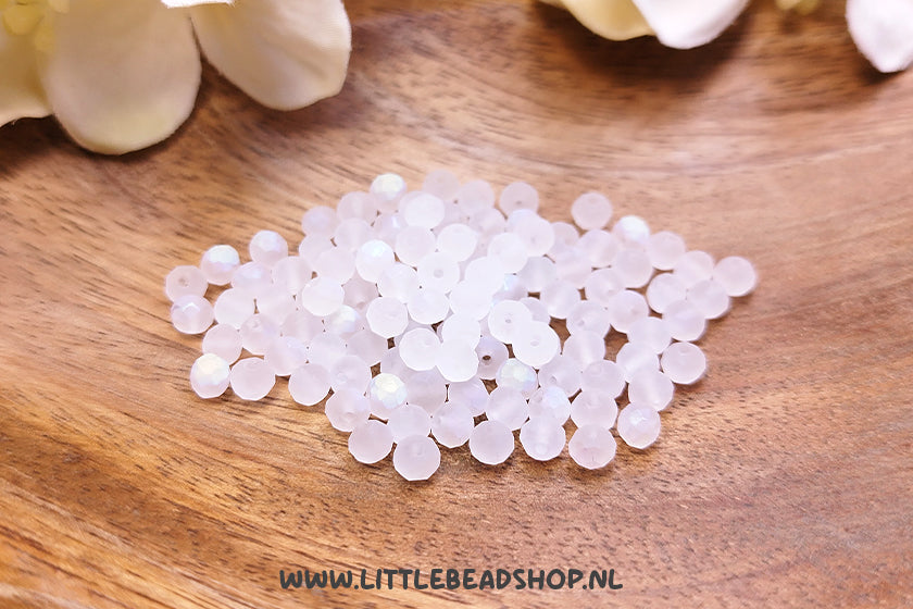 Facetkralen 4mm Shiny Frosted Soft White rondel, +/- 110 stuks