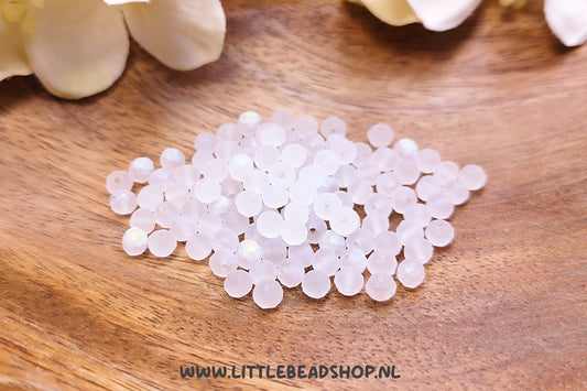 Facetkralen 4mm Shiny Frosted Soft White rondel, +/- 110 stuks