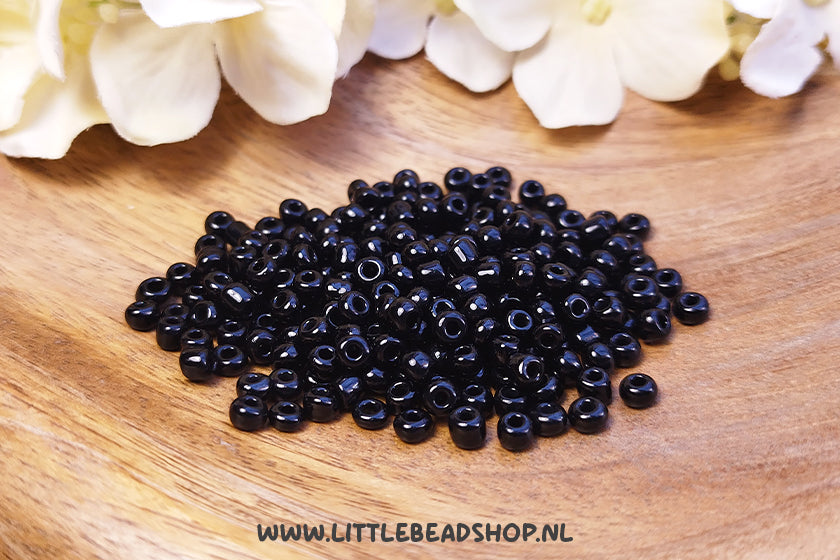 Rocailles Basic Black 4mm, 27 gram