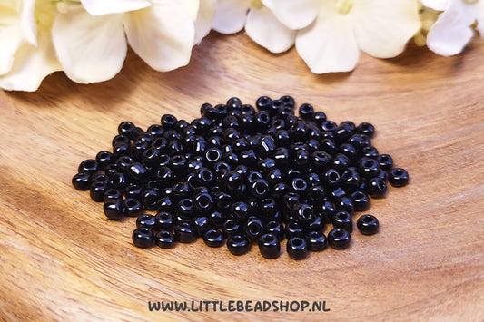 Seed beads Basic Black 4mm, 27 grams