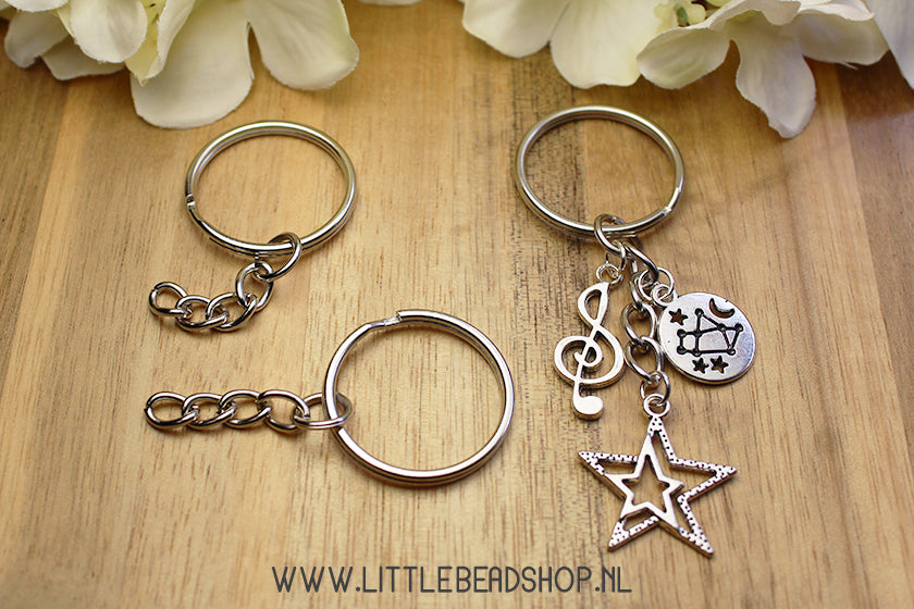 Sleutelhangers Zilverkleur rond 25mm, per stuk