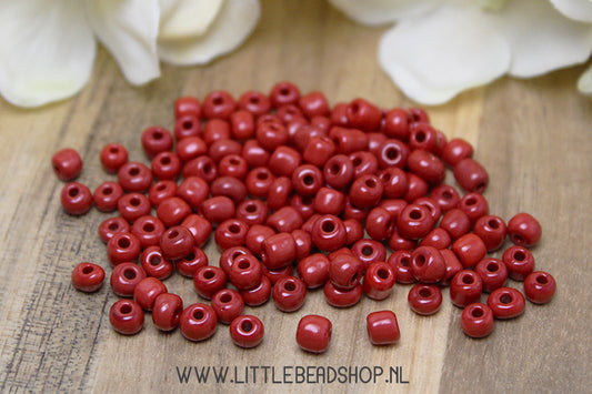 Rocailles Crimson Red 4mm, 27 gram